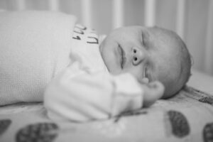 baby schlaeft sw 1080x720