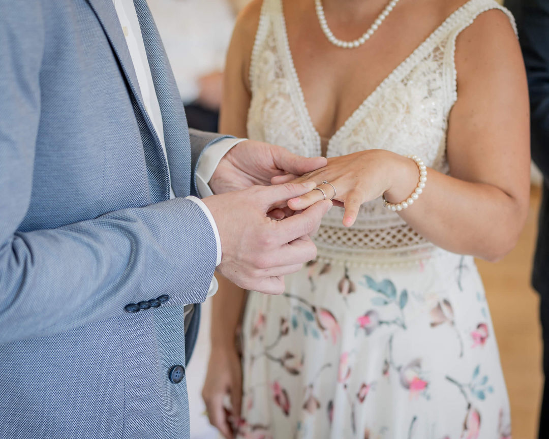 hochzeit schiehaus heilbronn ringtausch 1080x864