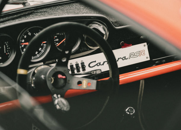 porsche 911 rsr classic hockenheimring cockpit 611x439