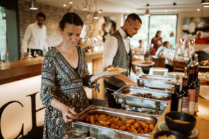 hochzeit buffet gaeste